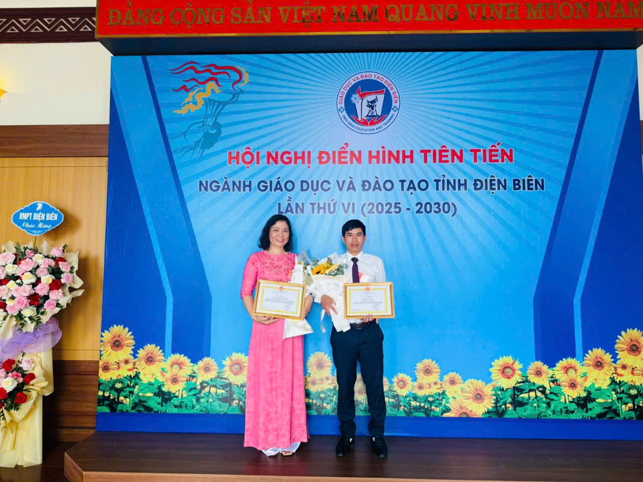 THẦY LÊ VĂN TUẤN - GƯƠNG SÁNG VÙNG CAO